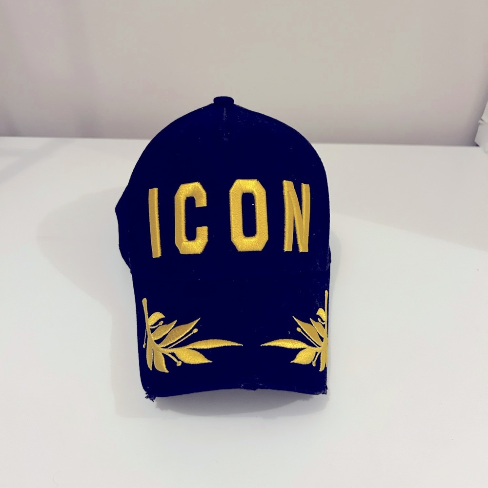 Dsquared2 embroidered baseball cap